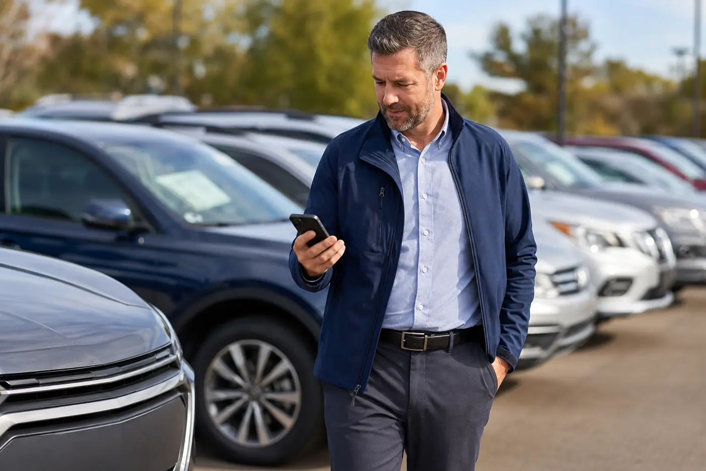 Automotive sales professional following up from the lot